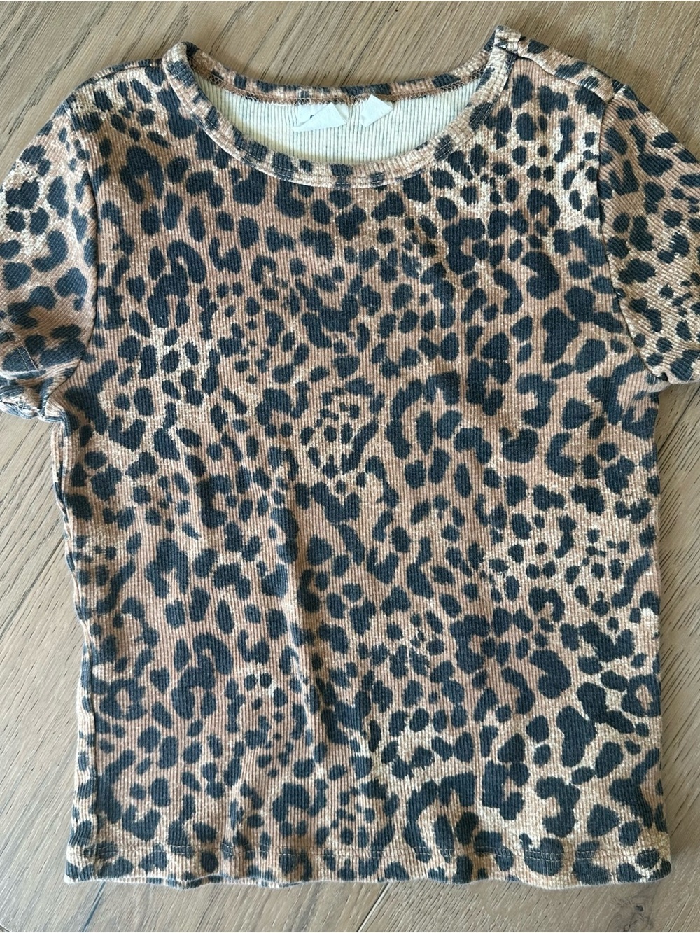 GAP Short Sleeve Top Beige Leopard Print M
